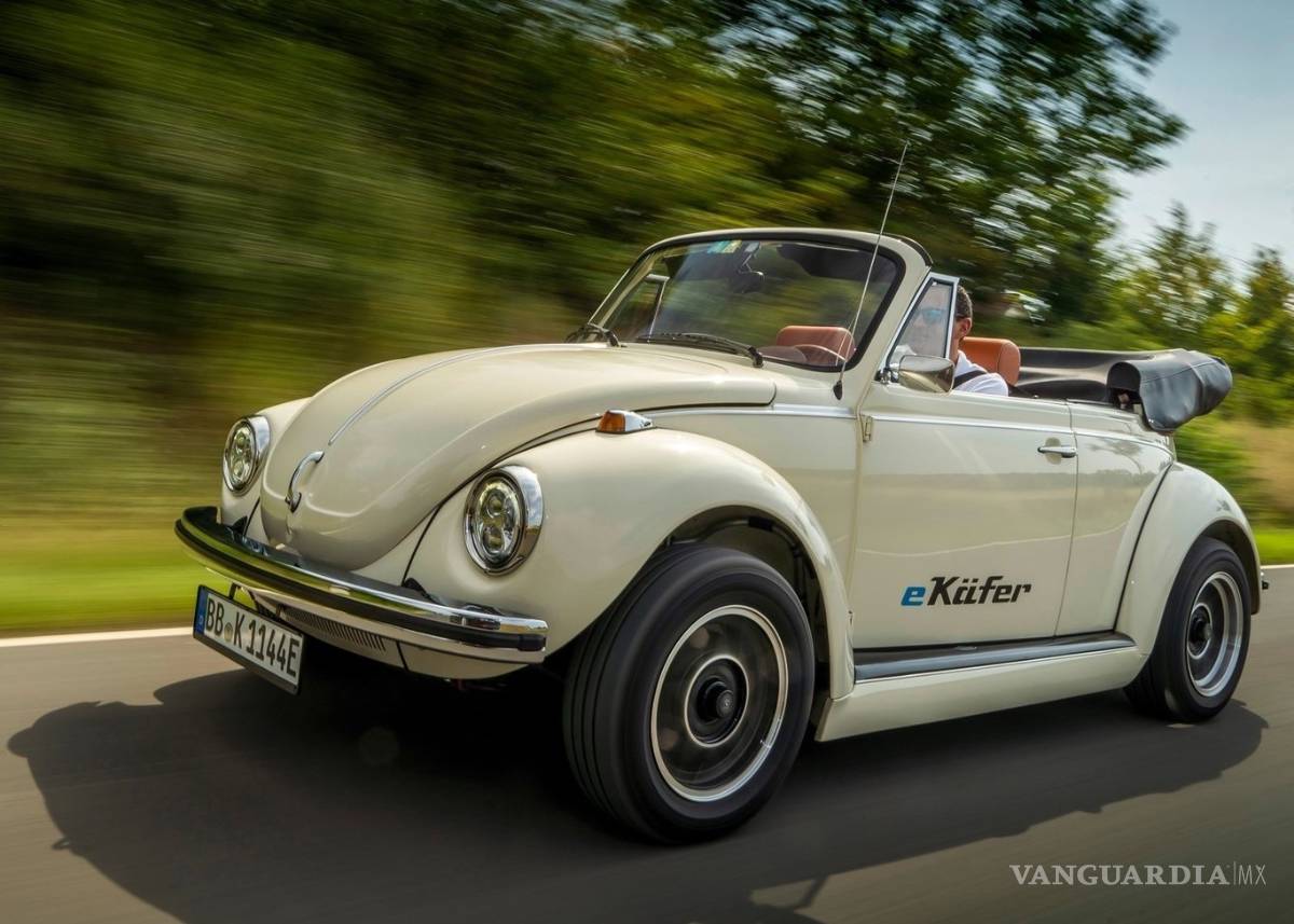 $!Volkswagen vuelve eléctrico al 'vocho' clásico; bueno, al menos a uno