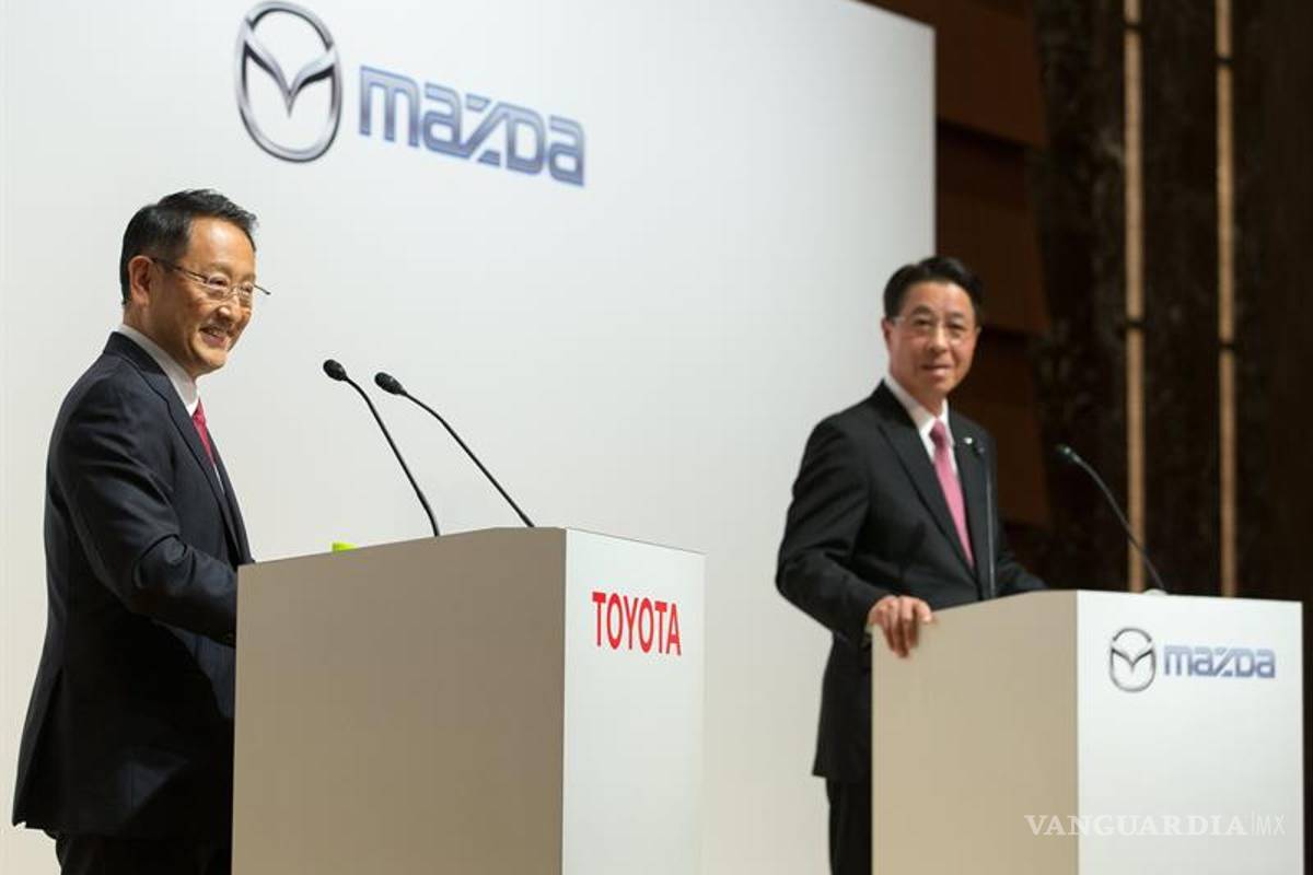 Anuncian Toyota y Mazda una inversión de 1,600 mdd en EU