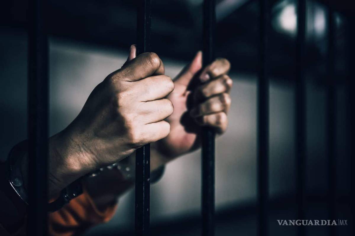 Abusa de menor en tienda del Centro de Saltillo y lo detienen