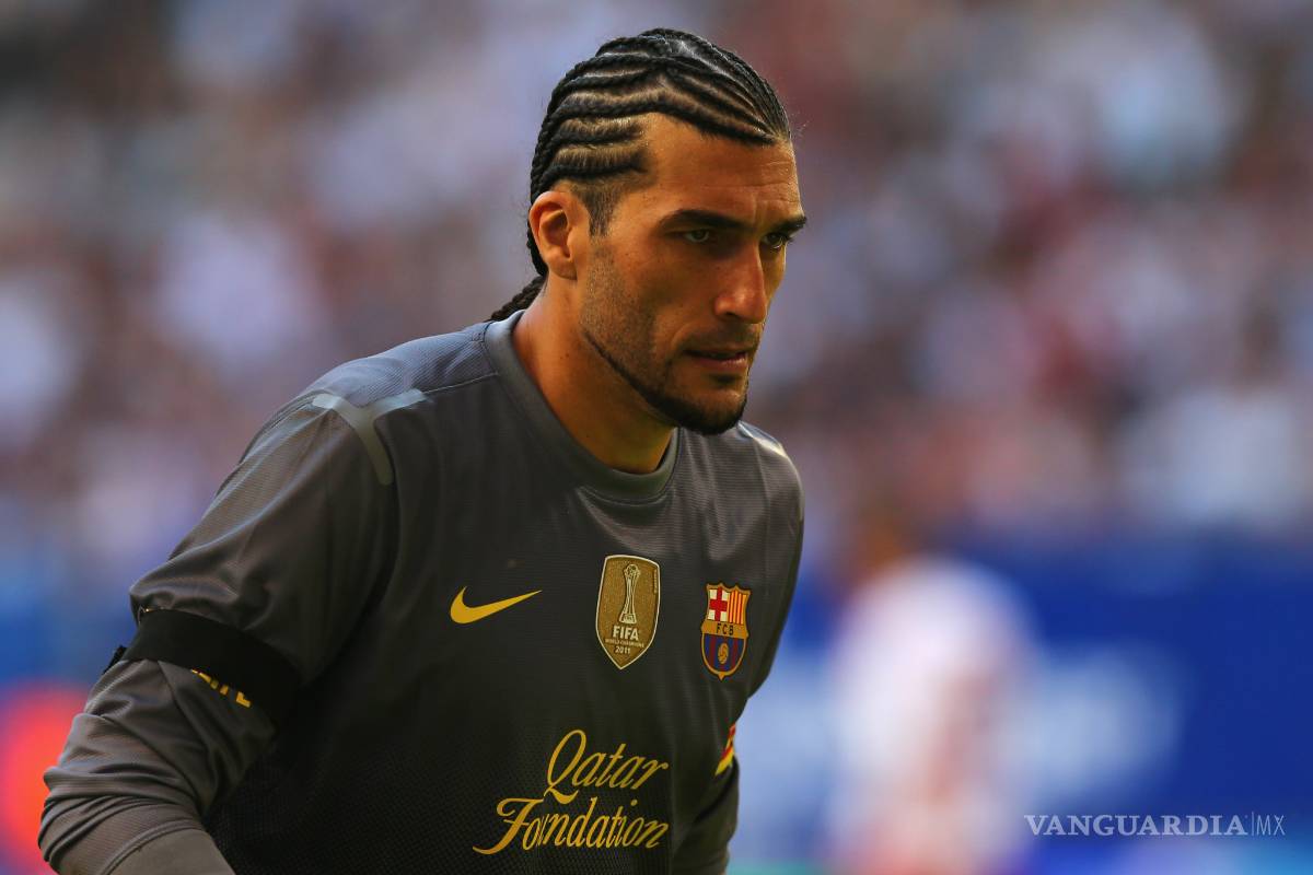 El guardameta del Barcelona que terminó como cantante