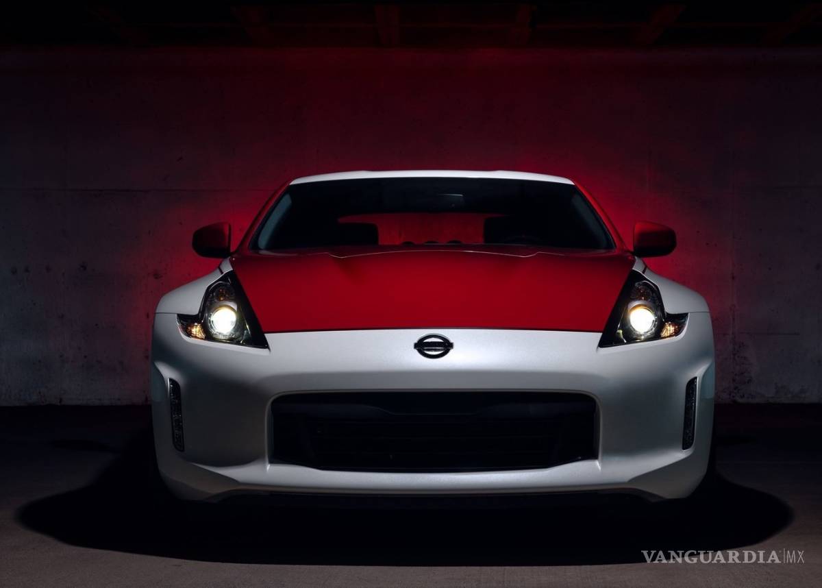 $!Nissan 370Z tendría sucesor con motor V6 biturbo y caja manual, el 400Z