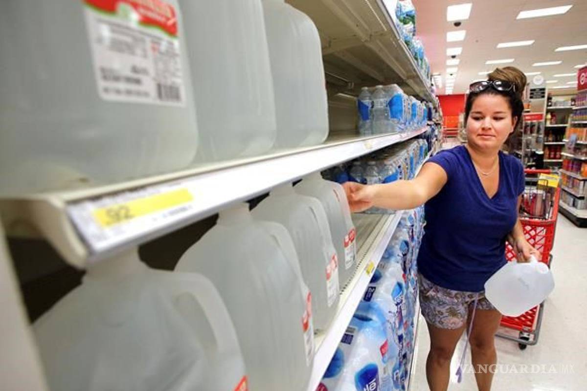 Gobernador de Florida pide prepararse para 'Irma'