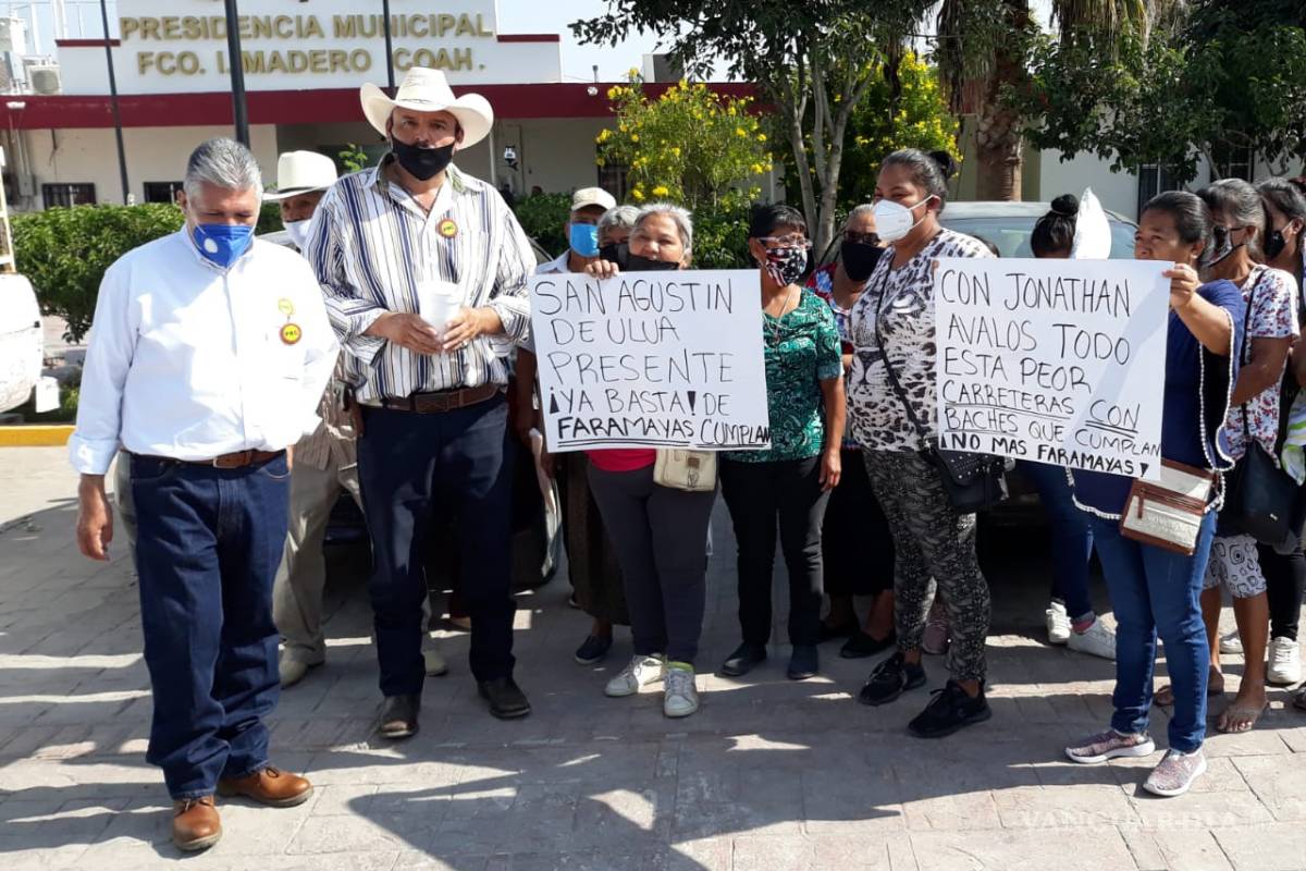 Policía agrede a manifestantes y reporteros en manifestación, en Francisco I. Madero, Coahuila