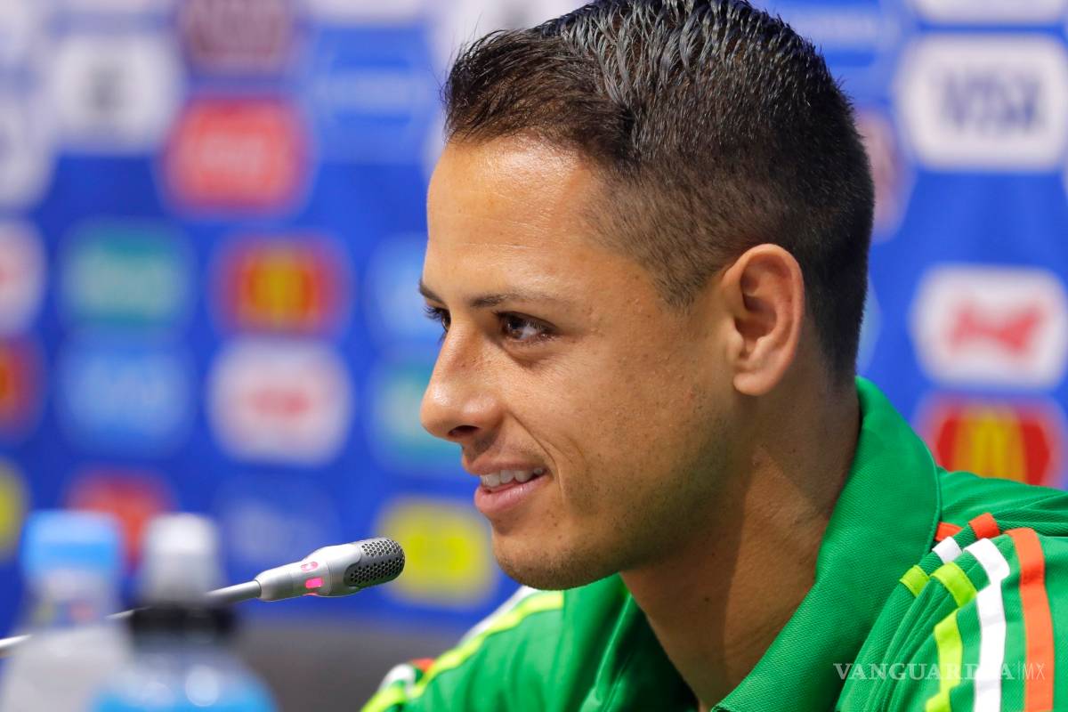 Esto sirve para saber dónde estamos: Chicharito