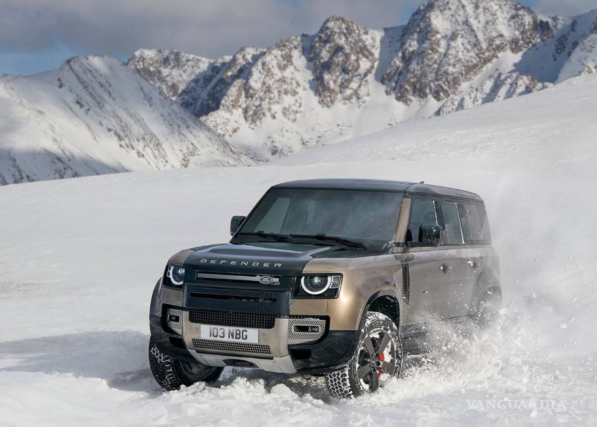 $!El nuevo Land Rover Defender puede cruzar lo que sea sin dejar de ser lujoso y cómodo