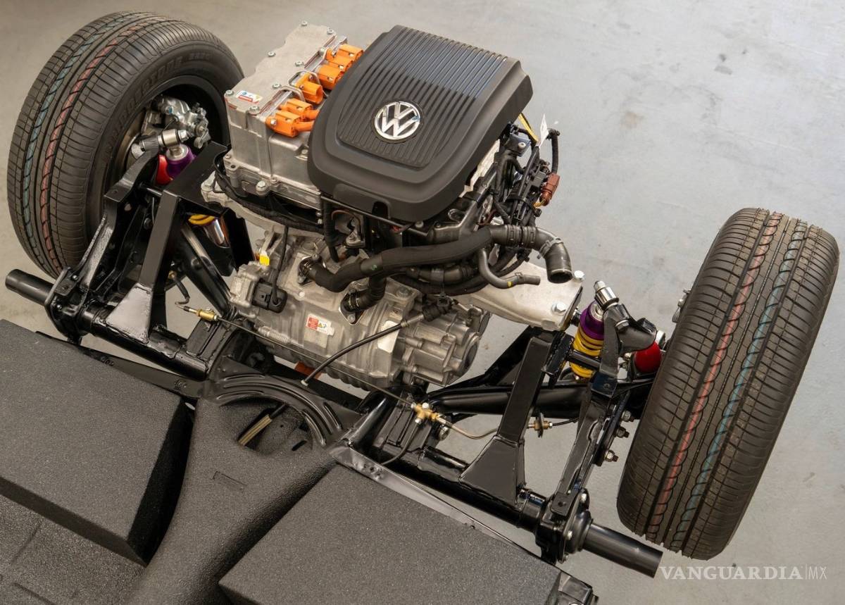 $!Volkswagen vuelve eléctrico al 'vocho' clásico; bueno, al menos a uno