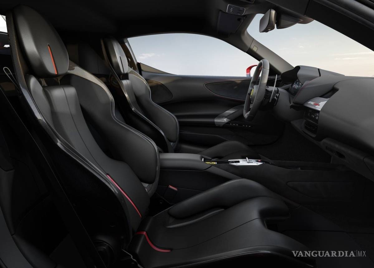 $!Así es el Ferrari SF90 Stradale, el deportivo híbrido italiano es una bestia de 1,000 HP