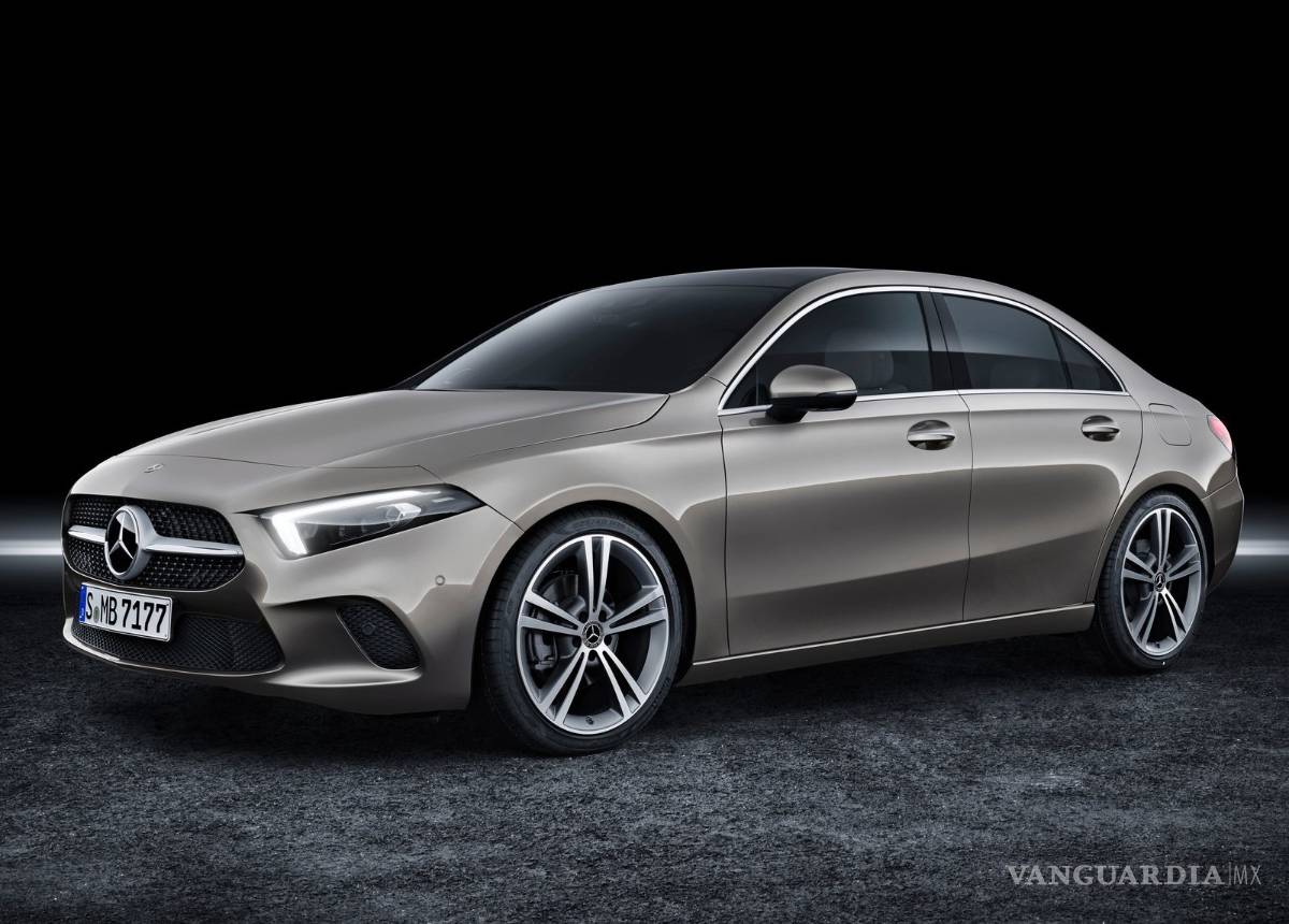 $!Mercedes-Benz Clase A, elegante sedán que se fabricará en México y llegará en 2019