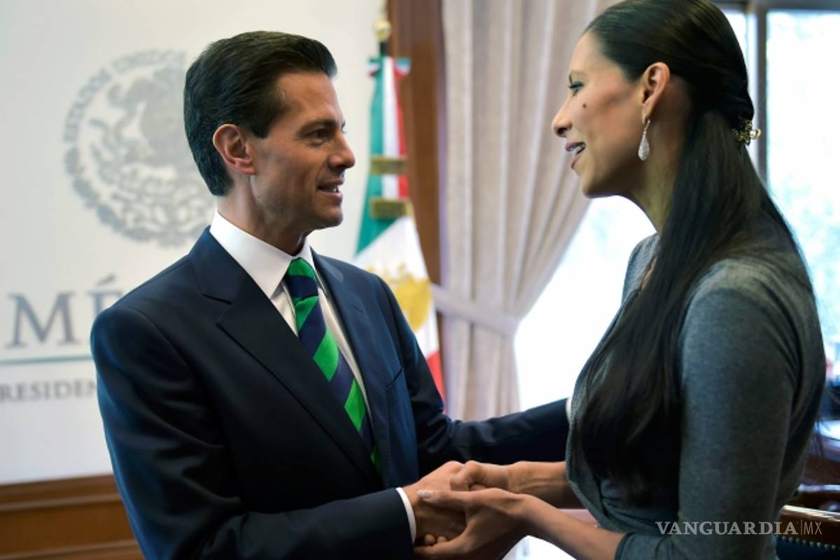 $!Peña Nieto se reune con la bailarina Elisa Carrillo