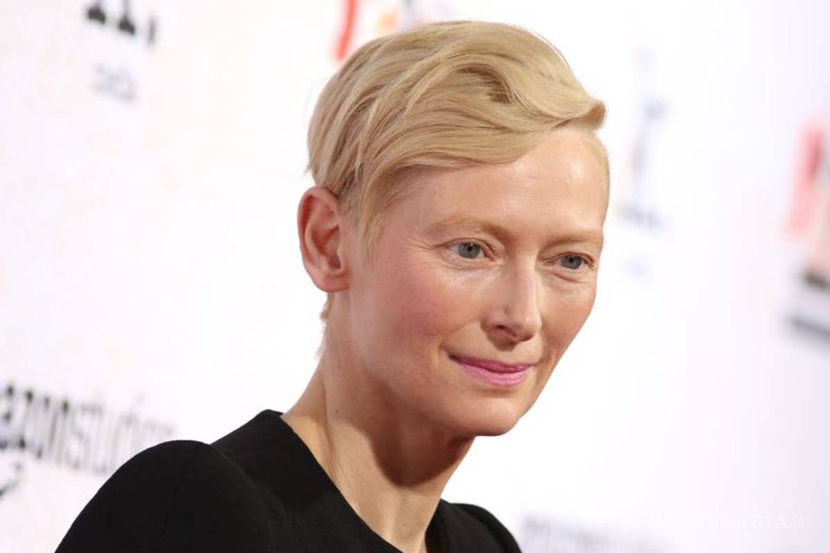 $!Proponen a Tilda Swinton para interpretar a David Bowie en su película
