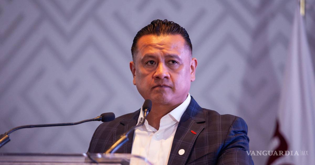 Carlos Torres Piña presenta su renuncia a la Fiscalía de Michoacán