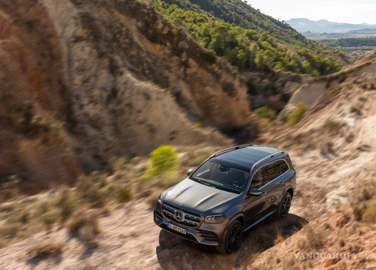 $!Nuevo Mercedes-Benz GLS, todo un Clase S, pero sin temor al off-road