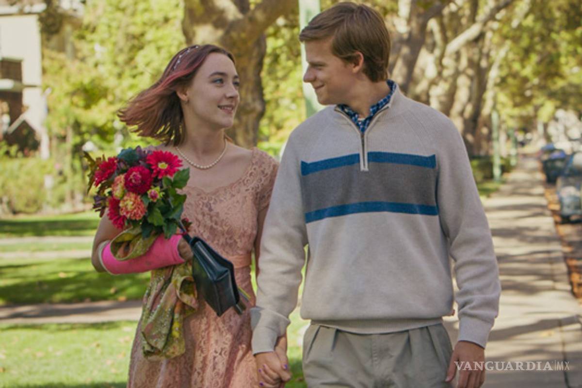 El debut como directora de la actriz Greta Gerwig es agridulce, honesto, divertido y hasta trascendental...