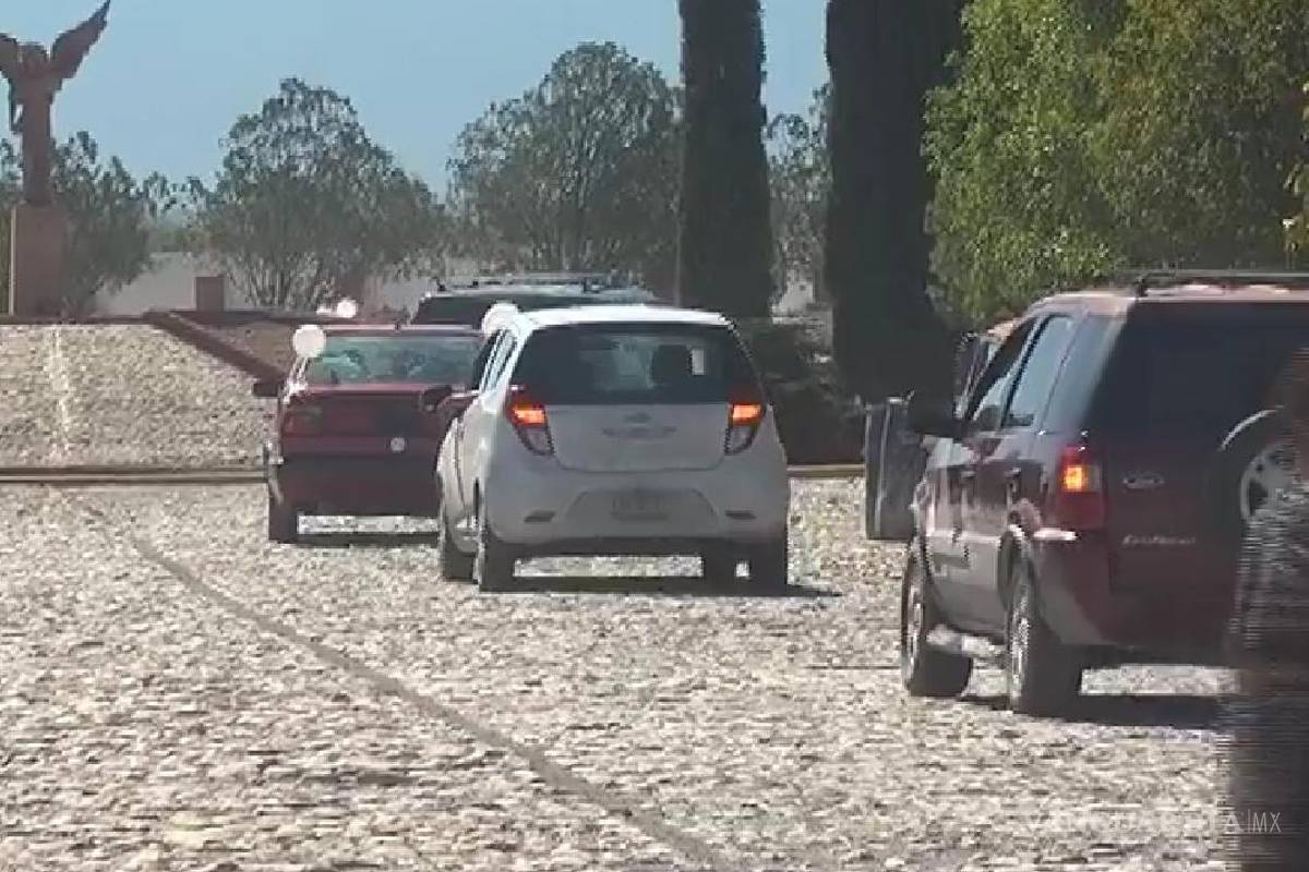 $!Familia da el último adiós a la pequeña Lluvia Estefanía en panteón al norte de Saltillo