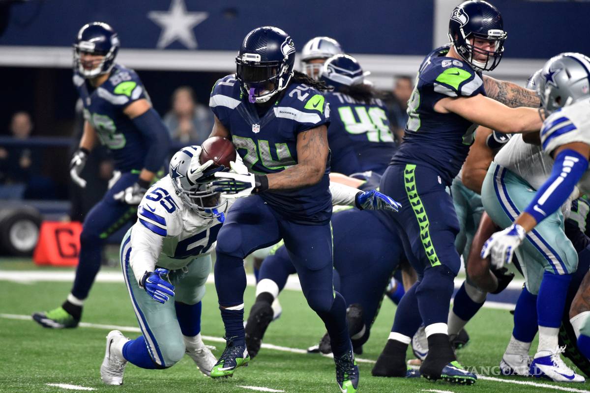 Marshawn Lynch regala dinero en McDonalds