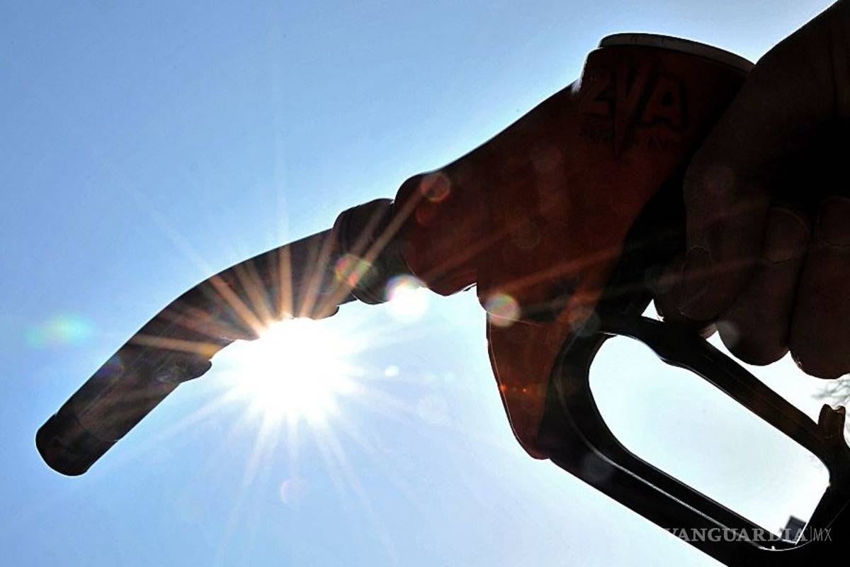 $!Sencillos trucos que sí funcionan para ahorrar gasolina en verano