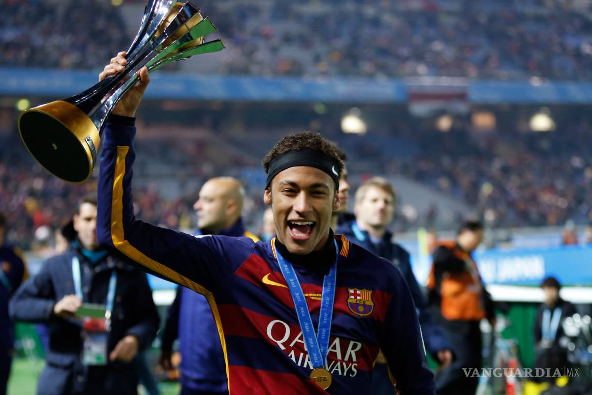 Santos de Brasil reclama pago por Neymar al Barcelona