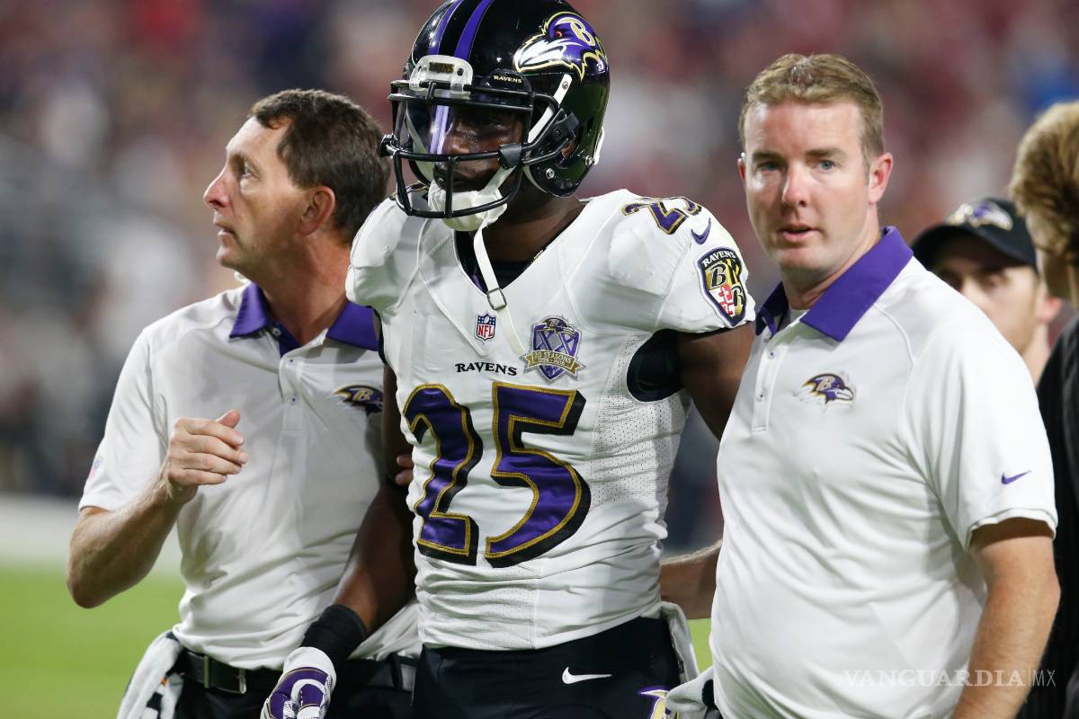 Muere jugador de NFL tras accidente automovilístico