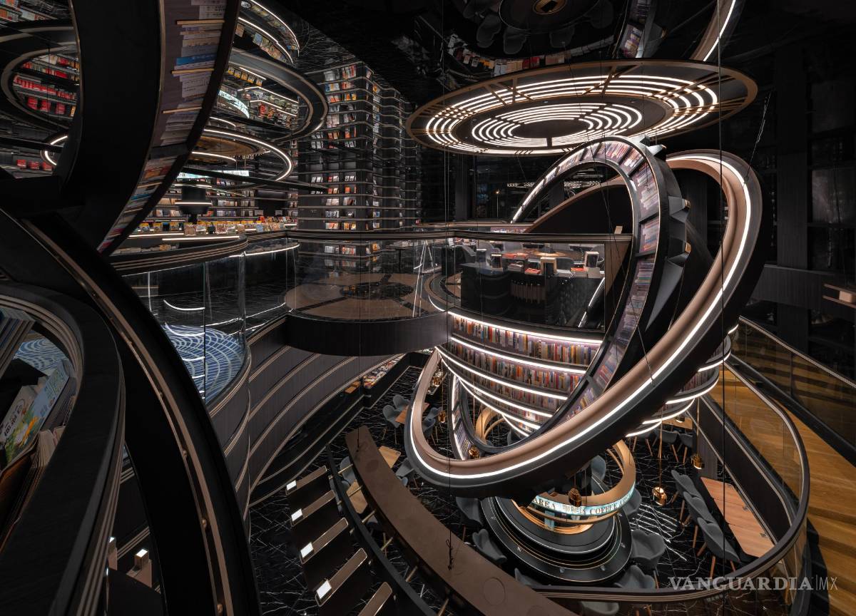 $!Libreria Zhongshuge, en Huai'an: formas complejas con abundantes anillos concéntricos.