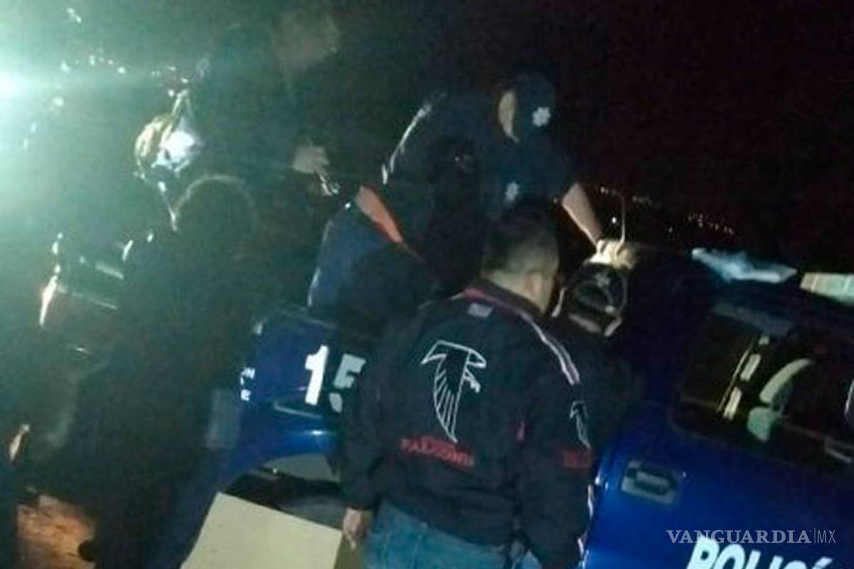 Inspector de la PF mata a presuntos asaltantes, pero muere en Puebla