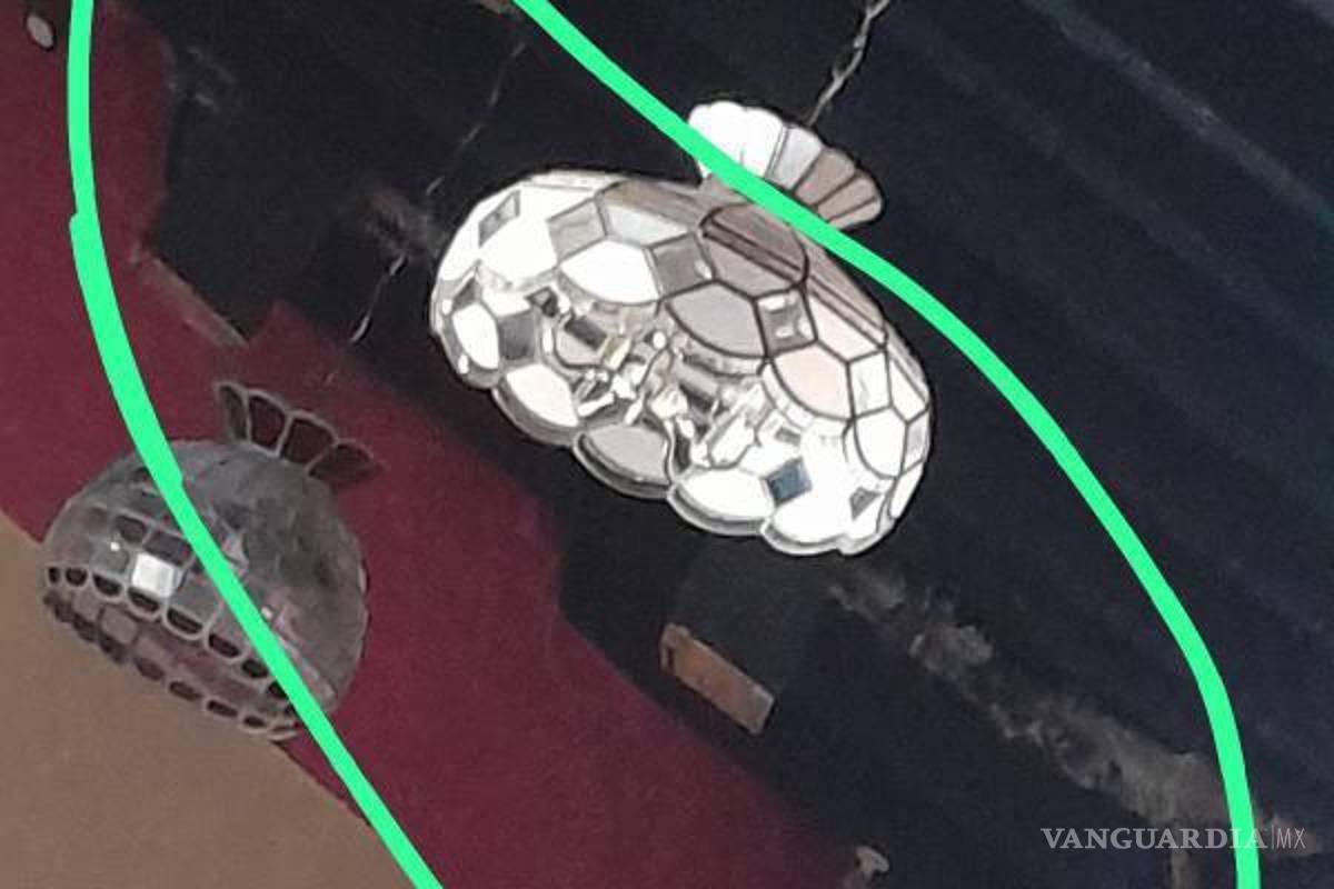 Viga de techo cae sobre comensales en restaurante en Santiago, Nuevo León