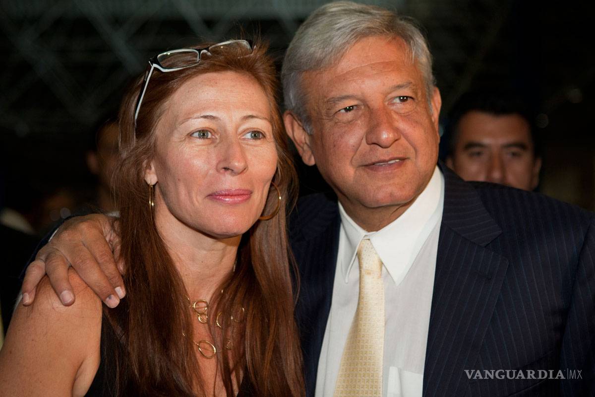 Tatiana Clouthier deja en suspenso su paso a Segob