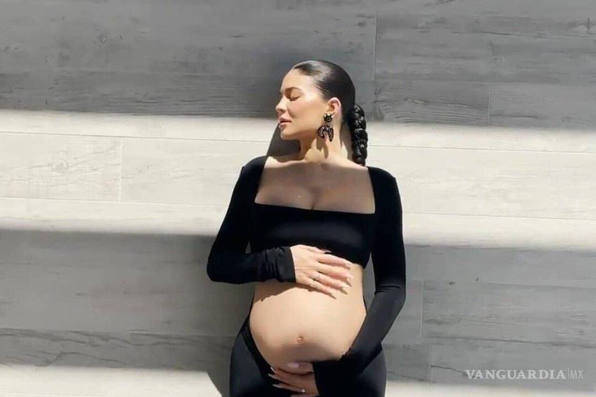¡Kylie Jenner confirma estar embarazada por segunda vez!