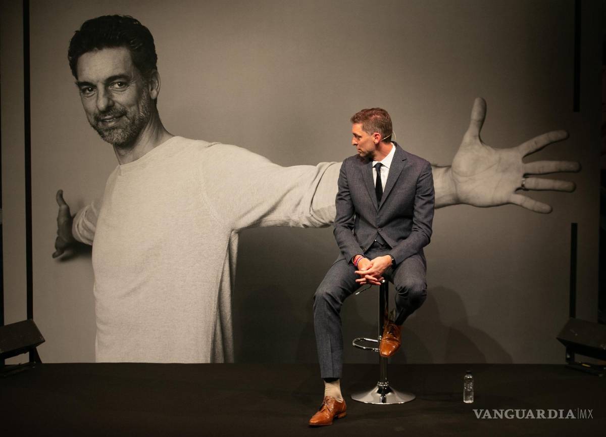 $!Pau Gasol durante un acto celebrado en el Gran Teatro del Liceo de Barcelona en el que anunció su retirada del baloncesto profesional. EFE/Enric Fontcuberta