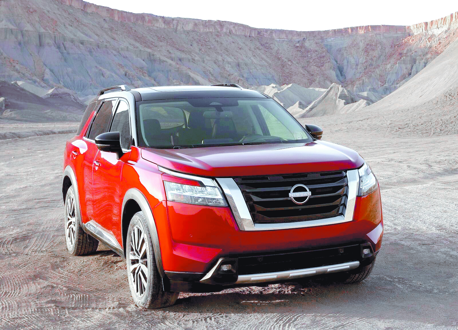 Nissan Pathfinder 2022, refinado rival