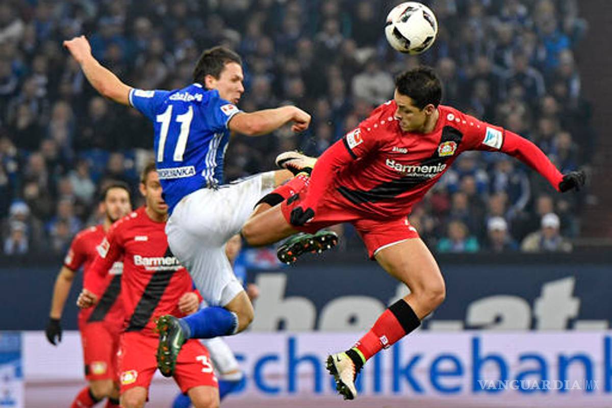 15 y contando para 'Chicharito'