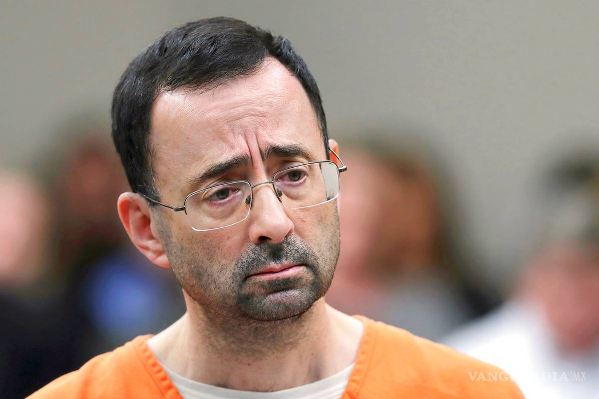 Imputan delitos de asalto sexual al exmédico deportivo condenado Larry Nassar