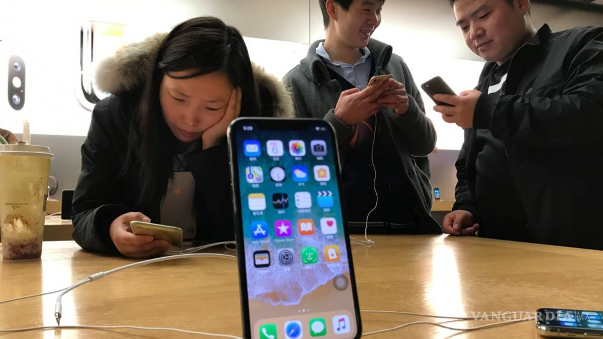 Reconoce Apple uso irregular de estudiantes para fabricar iPhone X en China
