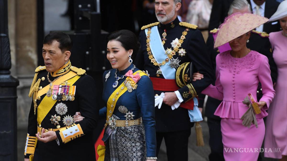 Así inicia el reinado del Carlos III tras una larga espera para ser el monarca británico (fotos)