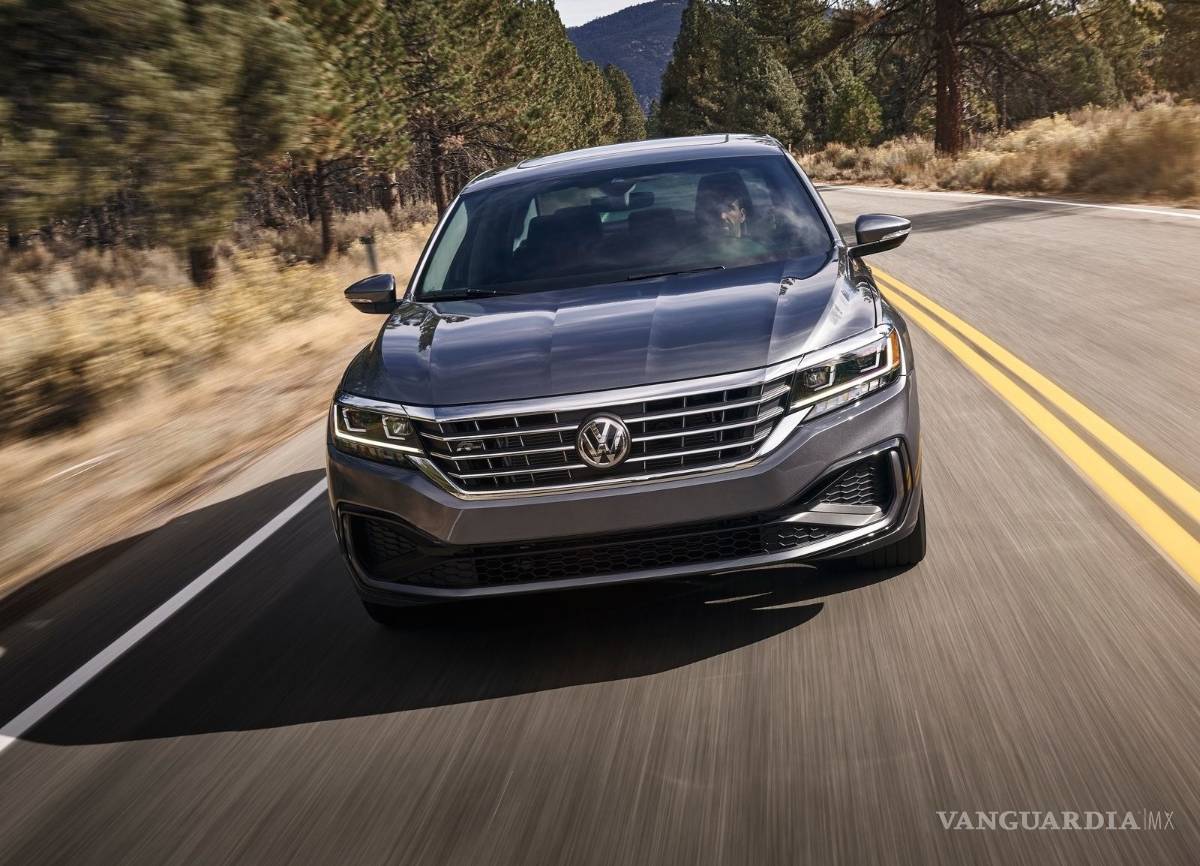 $!Volkswagen Passat 2020, nuevo pero menos tecnológico que el Jetta