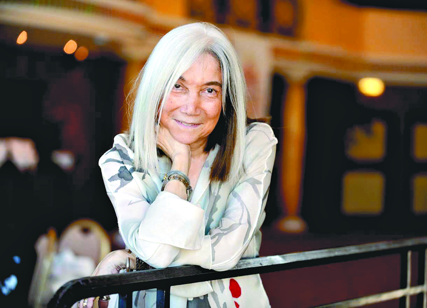 Viuda de Borges le rinde homenaje