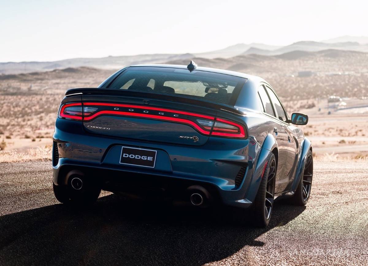 $!Dodge Charger SRT Hellcat Widebody ya es una realidad, con 707 caballos y 315 km/h