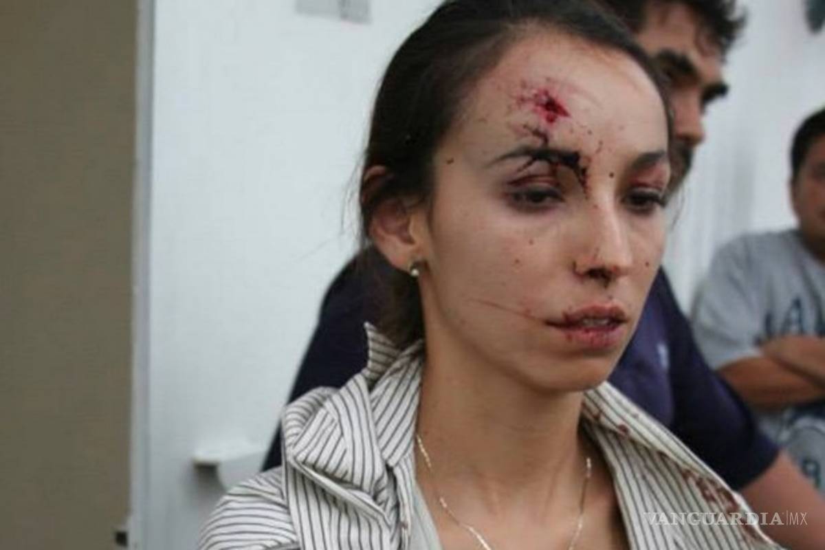 Detienen a exjefe de policía por ordenar golpiza a reportera