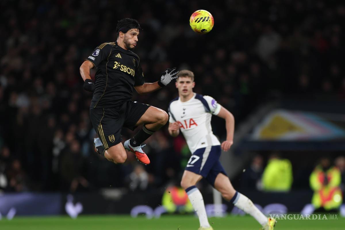 Raúl Jiménez participa en triunfo del Fulham sobre Tottenham