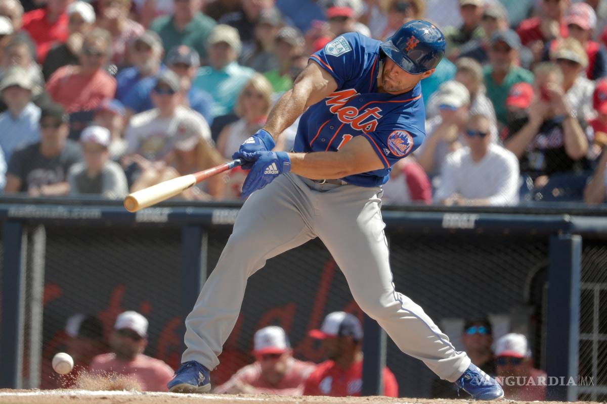 Tim Tebow no debutará en Grandes Ligas