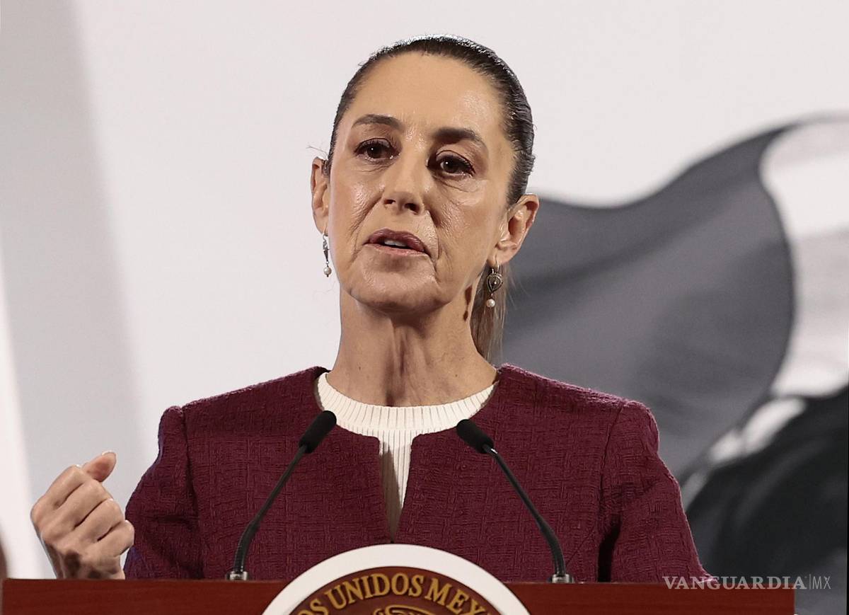 $!Claudia Sheinbaum negó que conozca a Juan Pablo Penilla, abogado de Ismael ‘El Mayo’ Zambada, a pesar de que se difundió una foto donde posan juntos.