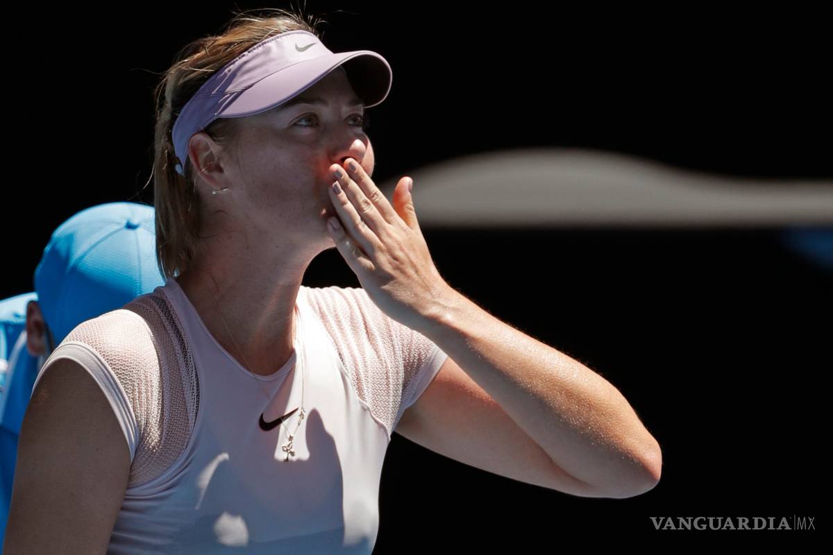 Sharapova avanza y Muguruza se despide de Australia