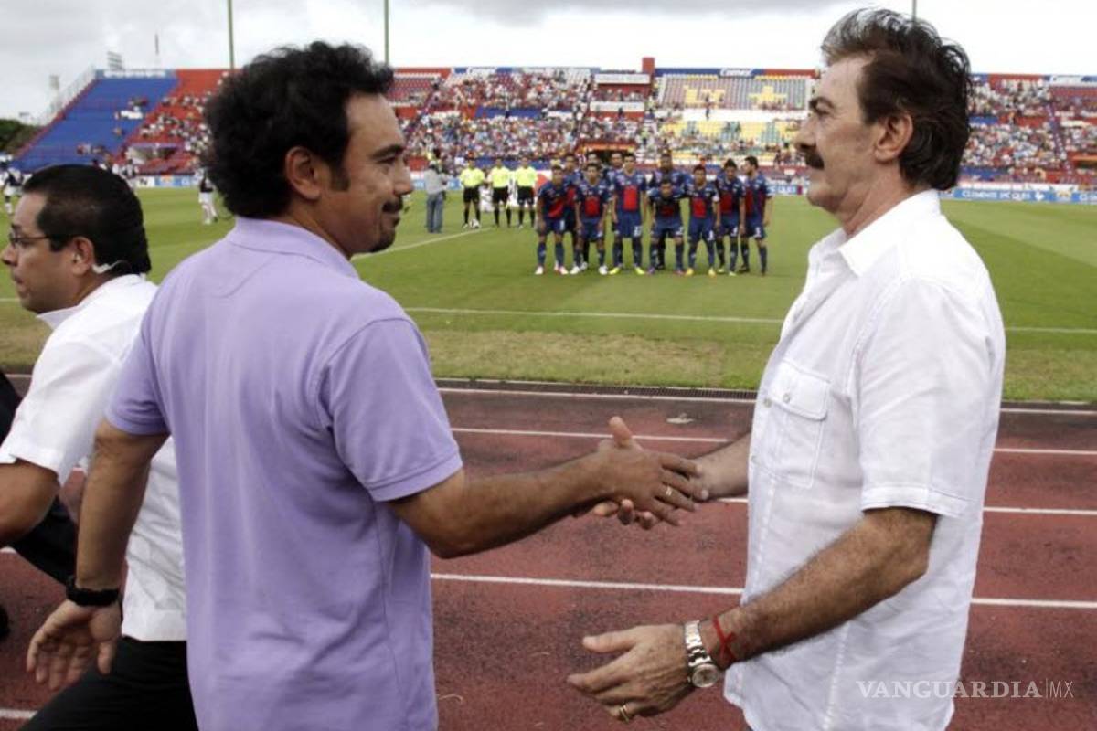 ¿Mejores amigos? La Volpe y Hugo Sánchez dispuestos a hacer las paces