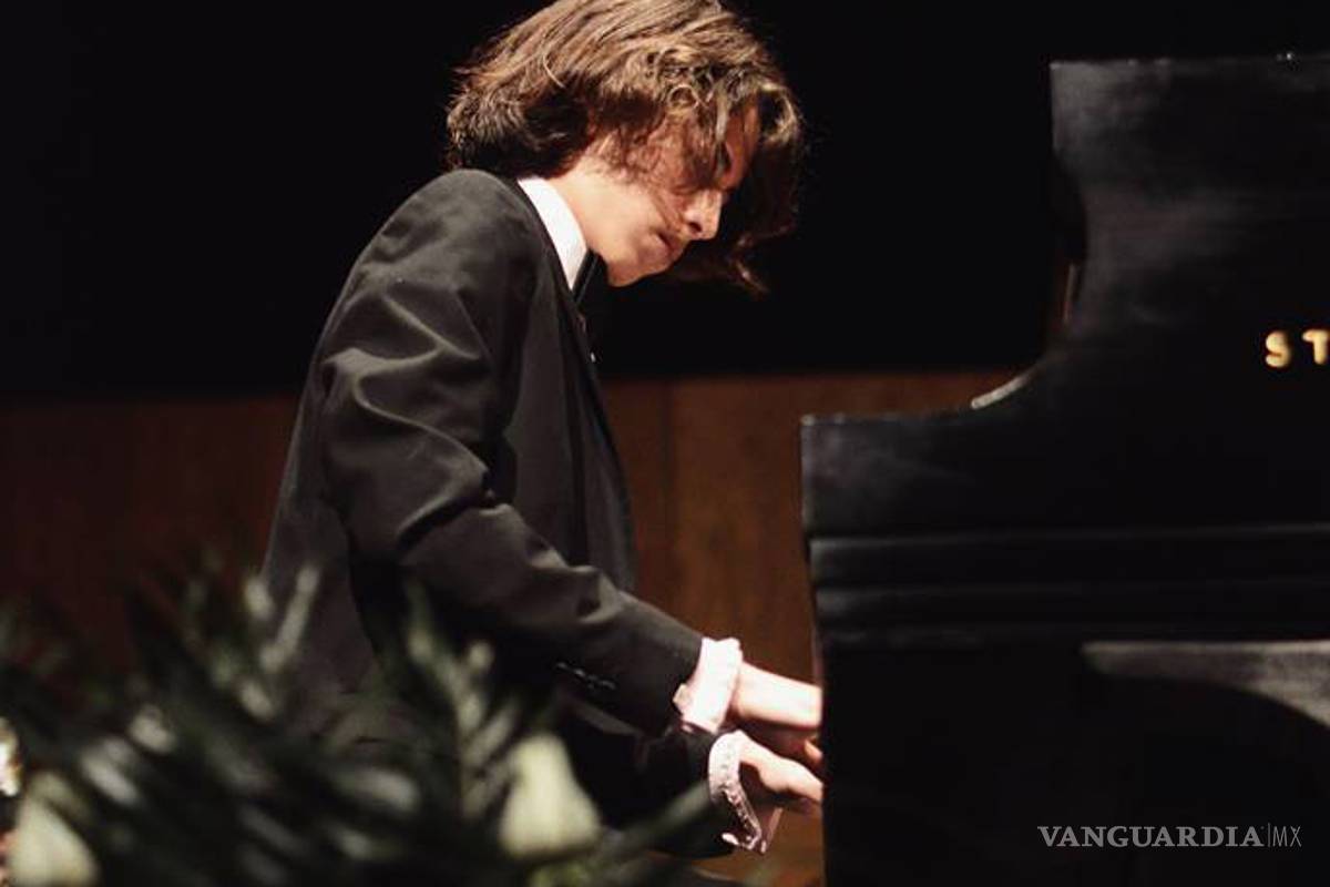 Eric Valdés: un prodigio en el piano; magia en las manos, pasión en el corazón