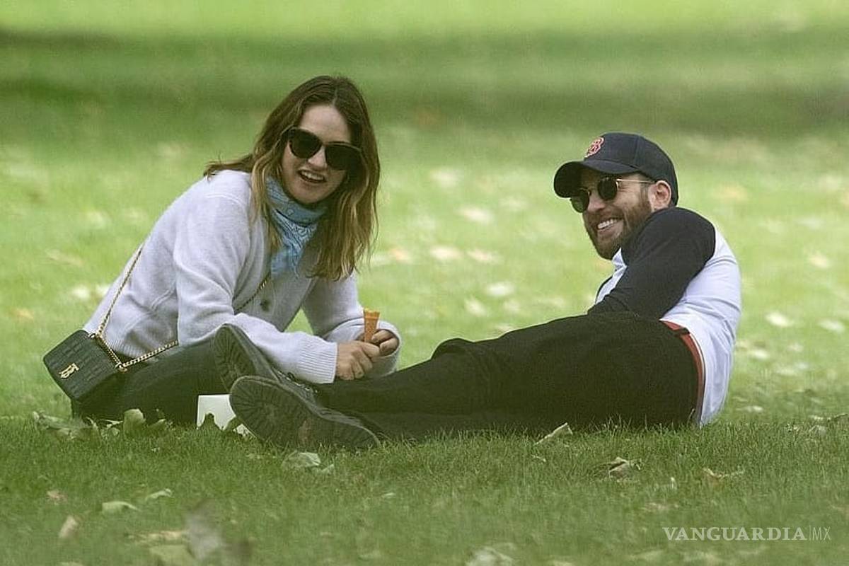 ¿Chris Evans estrena romance?, Lily James, la causa de su sonrisa