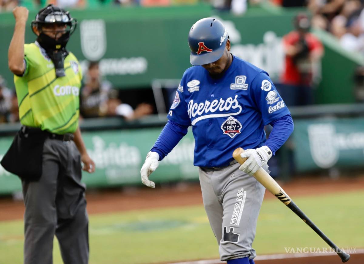 $!César Valdez lanza una joyita de pitcheo y los Leones están a uno del título