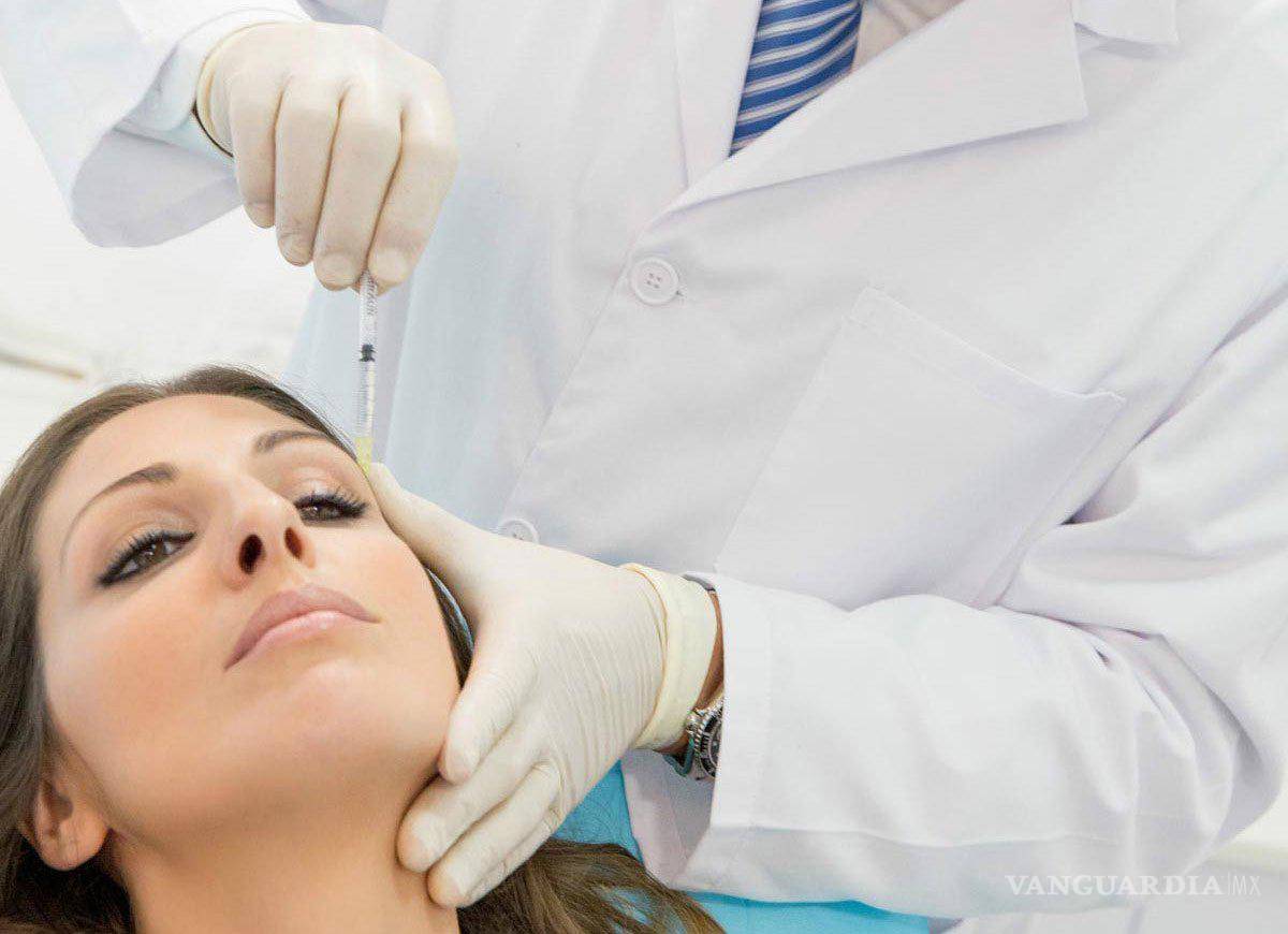 $!La Cofepris hace un llamado a los pacientes a tener seguridad que las clínicas cuenten con las licencias necesarias.