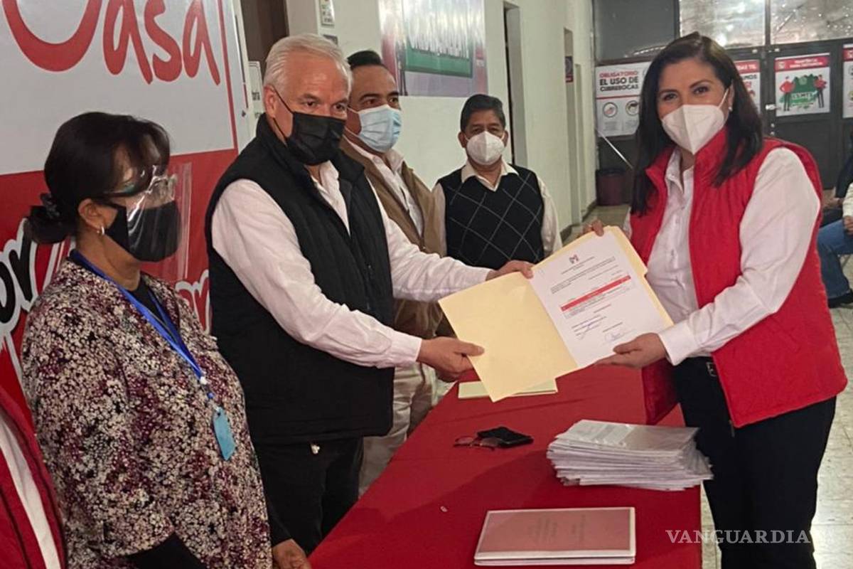 Se registra Murguía como precandidata a alcaldía de Monclova