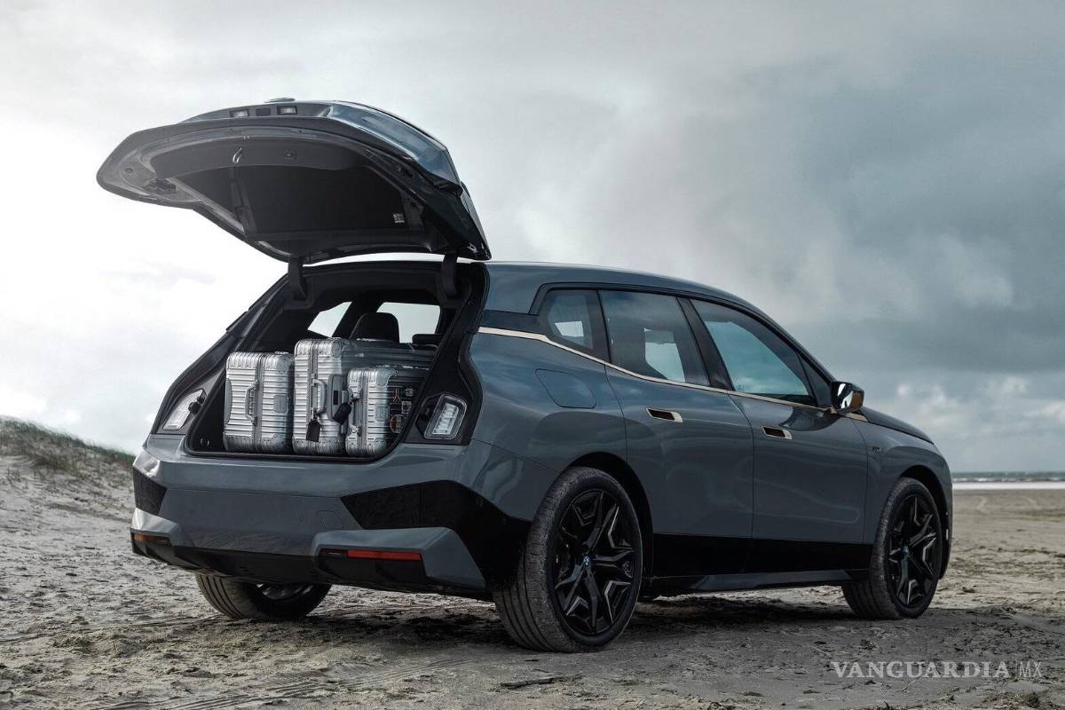 BMW iX M60 2022; destaca por sus poderosas cualidades