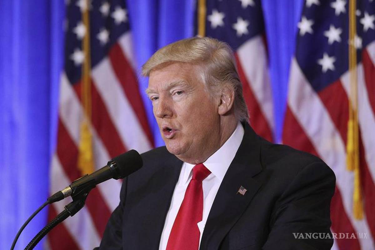 Donald Trump formaliza su renuncia como empresario