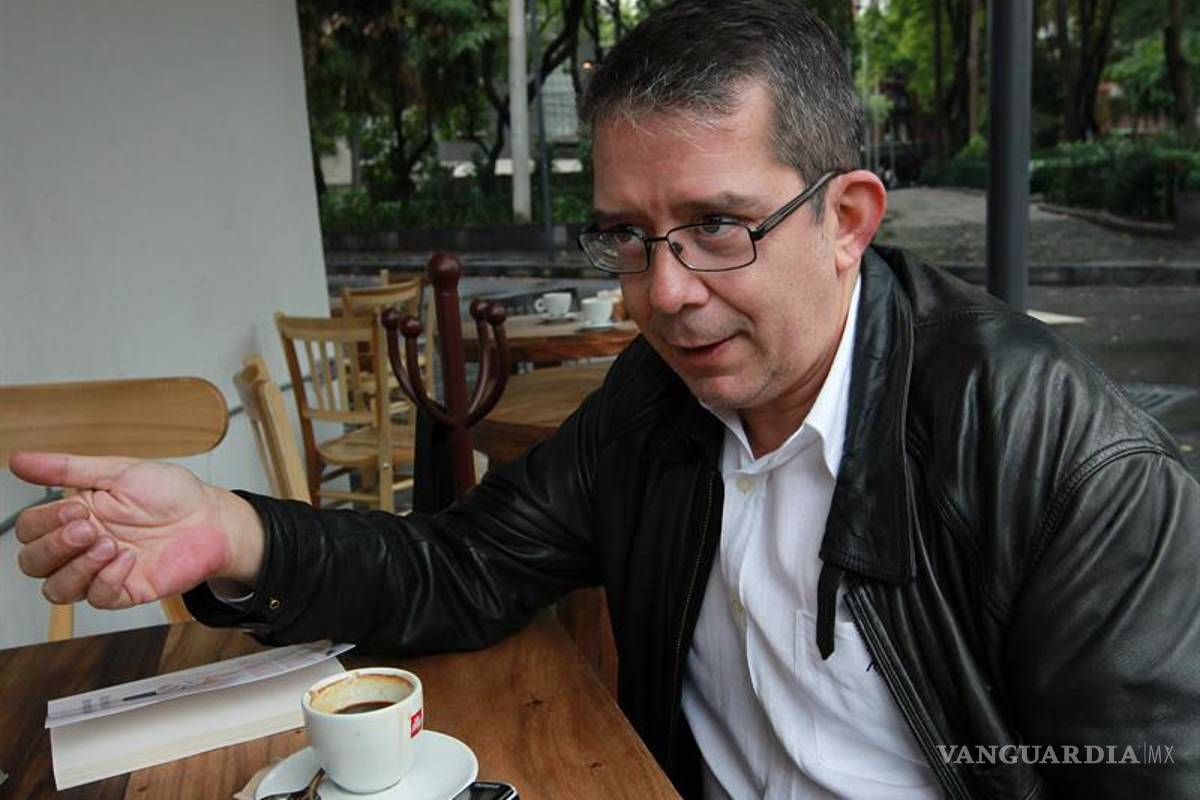 Redes sociales no son aliadas de nadie, advierte periodista mexicano Jenaro Villamil